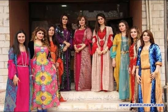 دار الأزياء تقدم الفساتين الكردية بتصاميم فولكلورية